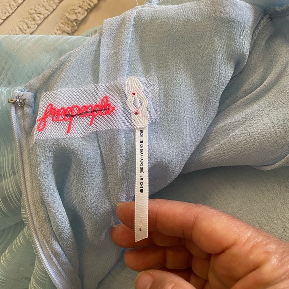 Free People Hailey midi dress. So pretty and ethereal. Princess & fairy like. - Picture 7 of 8